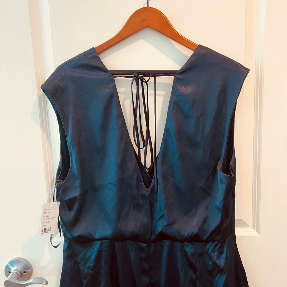 Dessy Collection V Neck Stretch Satin Charmeuse Gown In Midnight Blue